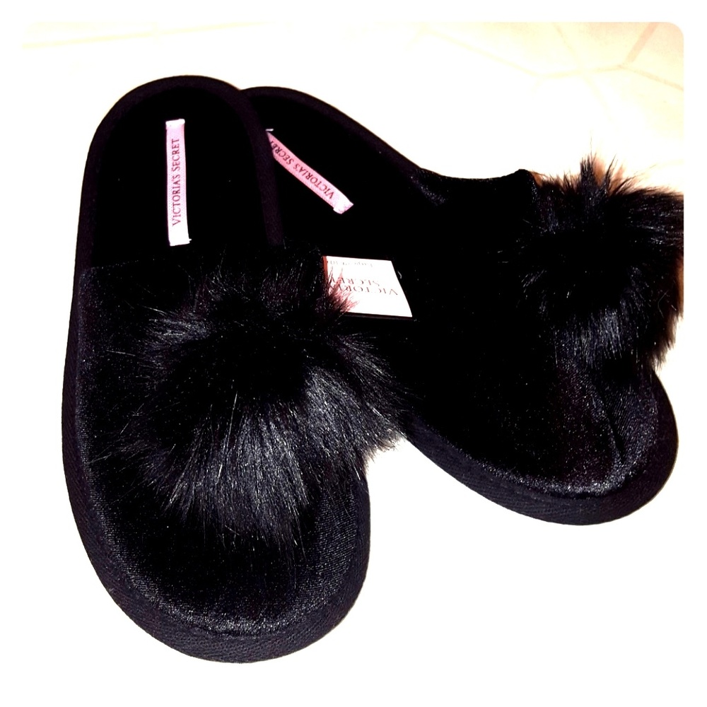 Victoria's secret large black pom slippers